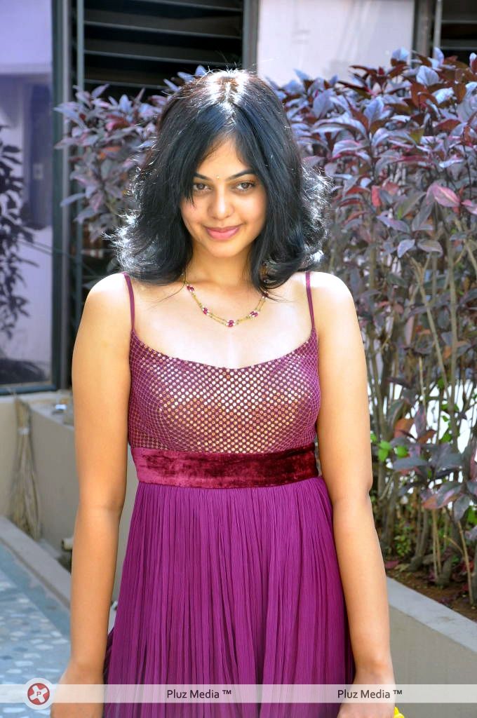 Bindu Madhavi Hot in Pink Gown Dress - Pictures | Picture 120956